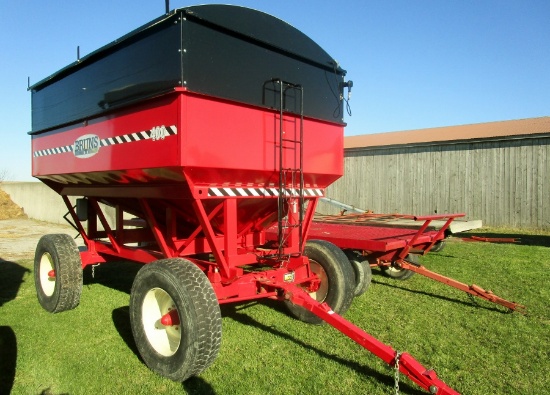 Bruns 400 bu Red Gravity Box with Horst 12 Ton Running Gear - Like New!