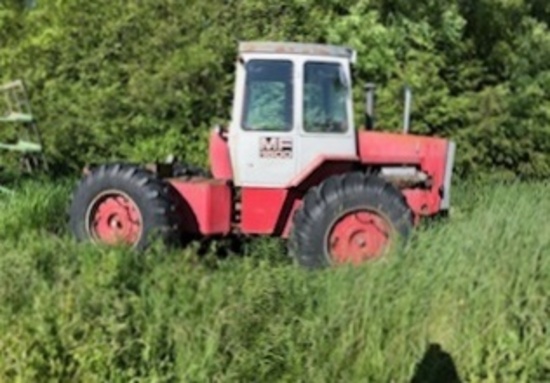 Massey Ferguson 1500 Cab Tractor!