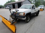 2002 GMC 2500 HD with Meyers Snow Blade!