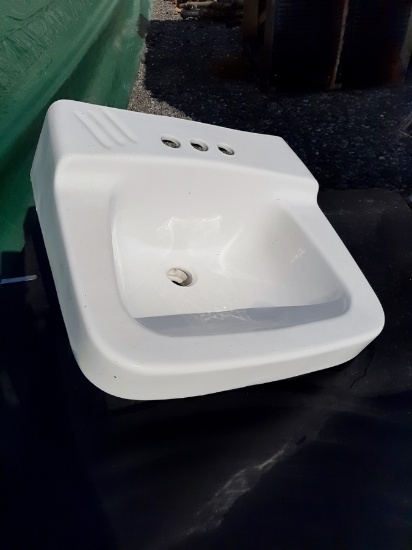 Porcelain Sink!