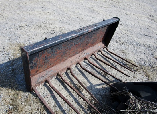 Manure Fork Attachment!