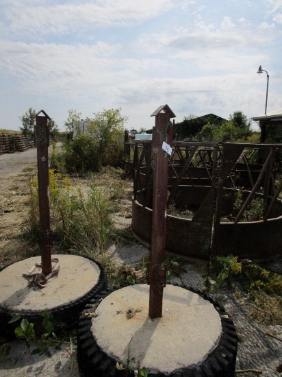 Free Standing Steel Posts!