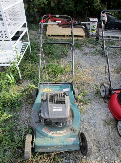 Briggs & Stratton Gas Mower!
