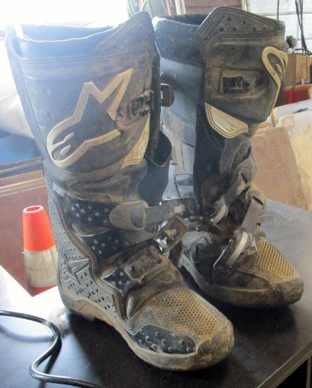 Alpine Stars Motorcycle Boots!