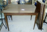 Walnut Dining Table with 5 Leaves!