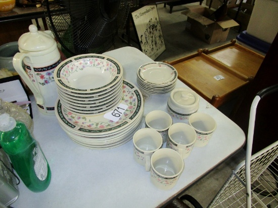 Floral Pattern Dishes!