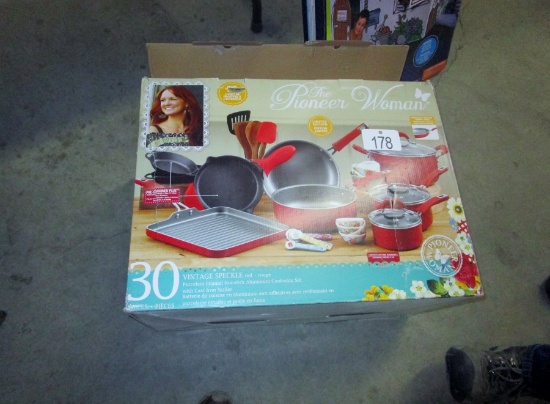 Pioneer Woman Cookware Set - New!