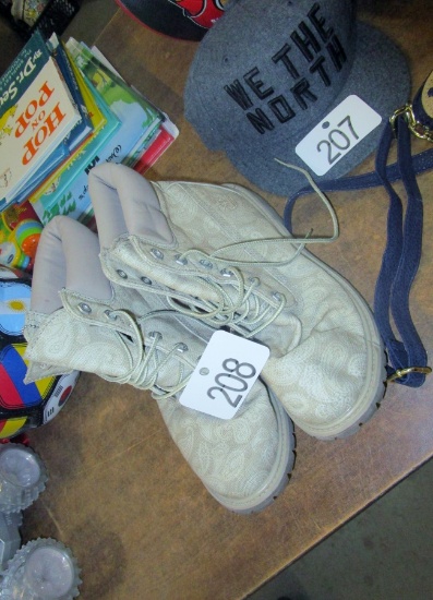 Lady Timberland Boots!