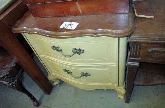 Dresser!