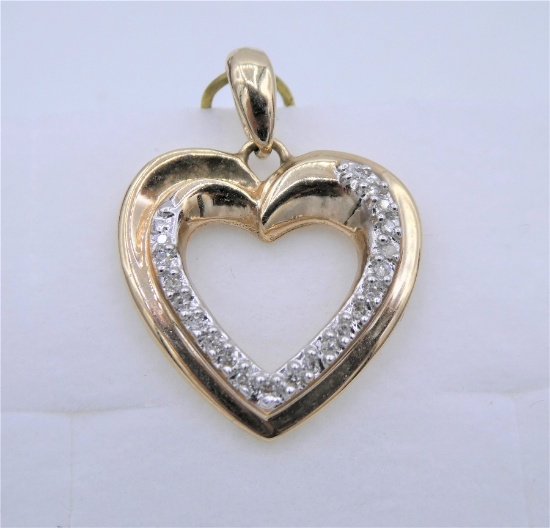 Yellow Gold Diamond Heart Pendant & Chain - New!