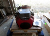 Honda GX690 Gas Engine - New!