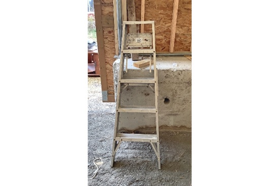 Step Ladder