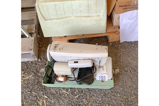 Singer Sewing Machine