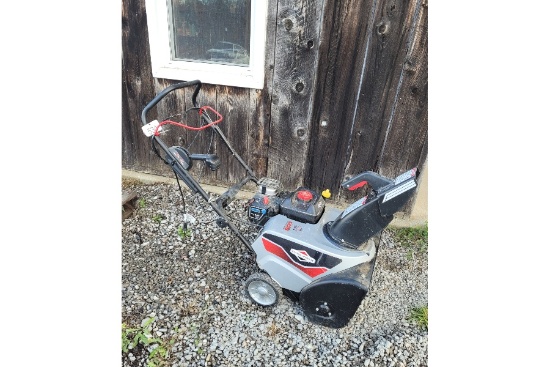 Briggs & Stratton Snowblower