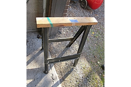 Saw Horse Stand