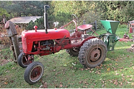 Farmall Cub Gas Tractor