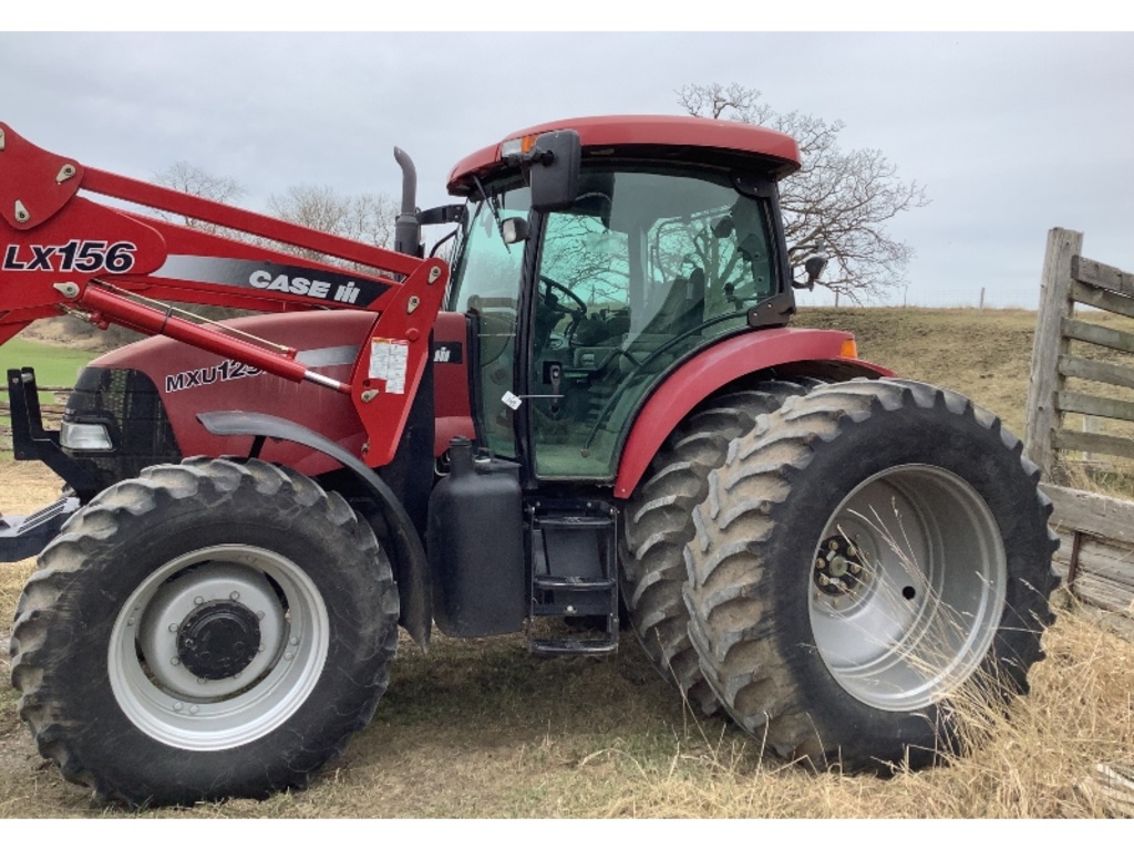 Case IH MXU 125 Cab Tractor with LX156 Loader | Farm Equipment & Machinery  Tractors | Online Auctions | Proxibid