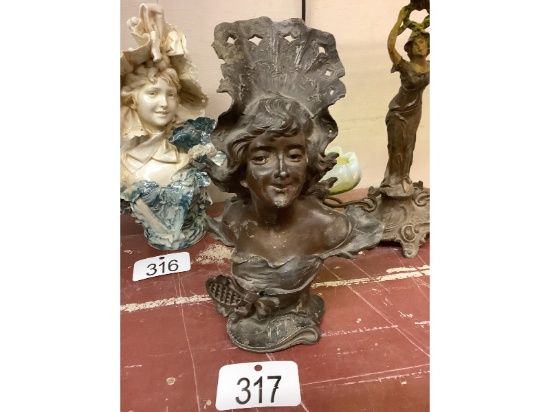 Statue