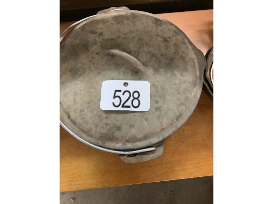 Cast Iron Pot with Lid