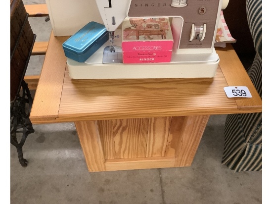 Pine Square Table