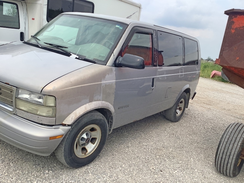2000 Gmc Safari Vans For Sale 2000 GMC Safari Van Has Ownership