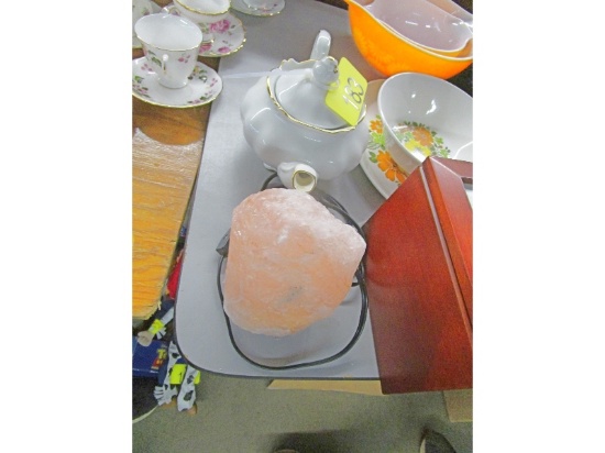 Bavaria Tea Pot & Lava Lamp