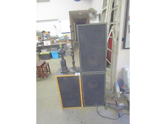 3 Speakers & Lamps