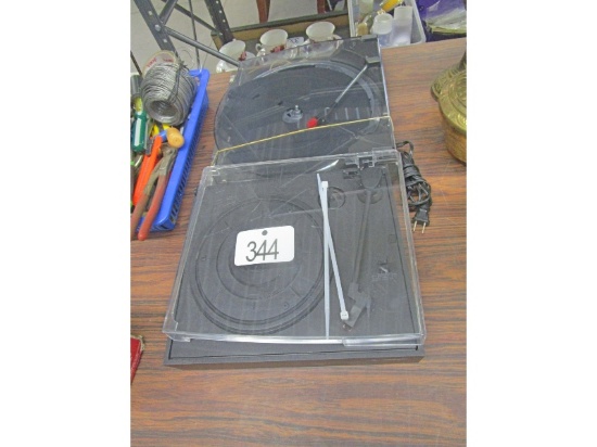 2 Turn Tables - Untested