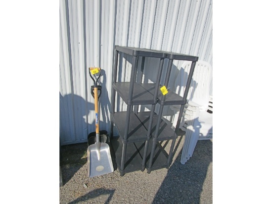 2 Plastic Shelves