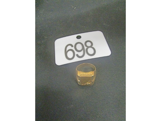 Size 11 Men's 18 Kt Gold Ring