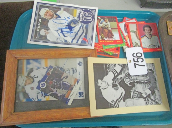 Tray of Hockey Cards & Pictures