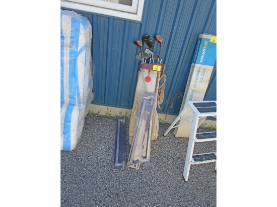 Golf Clubs & Towel Racks
