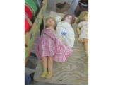 2 Dolls