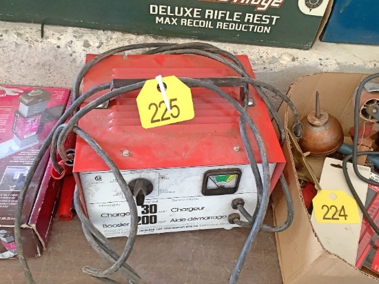 MotoMaster Battery Charger