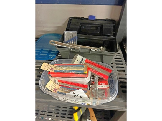 2 Lots of Tools