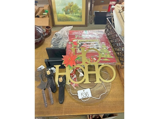 Christmas Lot Including Bear Bottle Openers, Toilet Roll Holder, Etc.