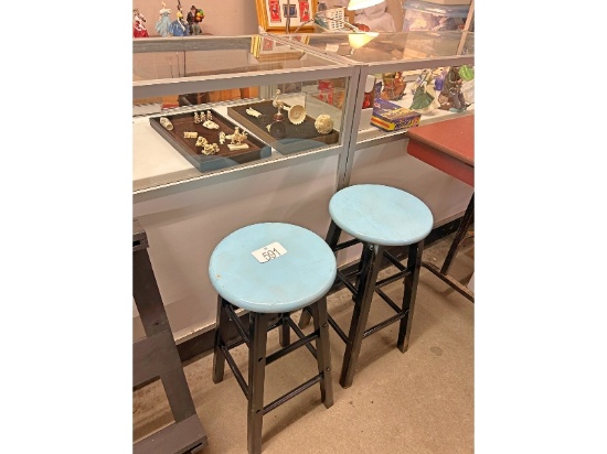 2 Wooden Stools