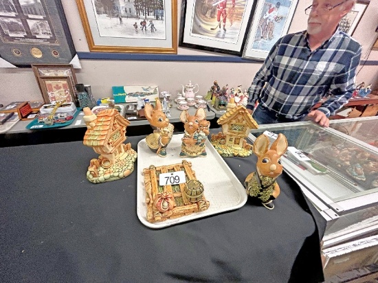 Tray of Large Pendelfin Figurines
