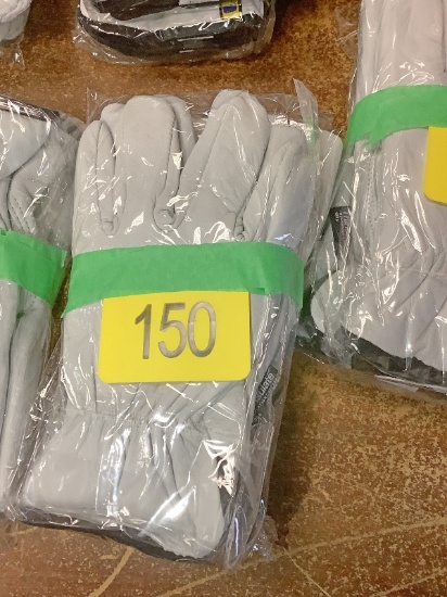 2 Pairs of Endura 2XL Thinsulate Lined Gloves