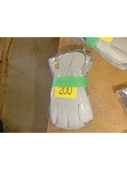 2 Pairs of Endura 2XL Thinsulate Lined Gloves