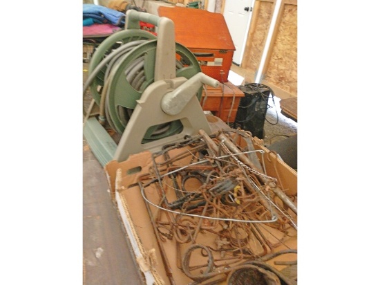 Live Traps & Hose Reel