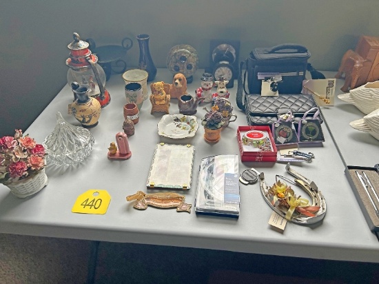 Assorted Glassware & Collectables
