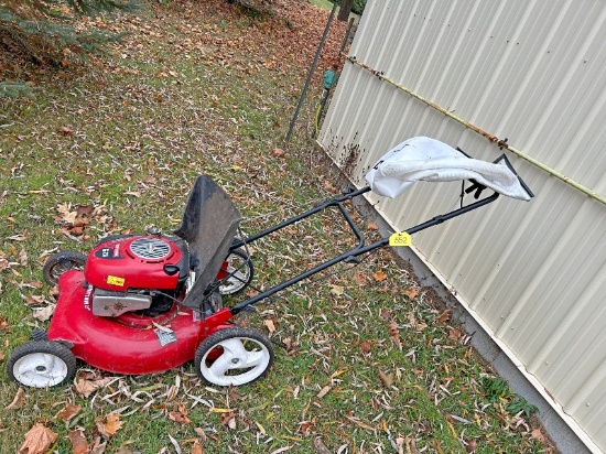 Craftsman 21" Lawnmower - Works