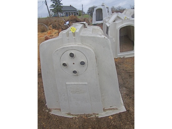 Agri Plastic Calf Hutch with Pail