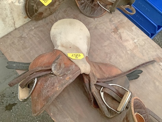 English Saddle