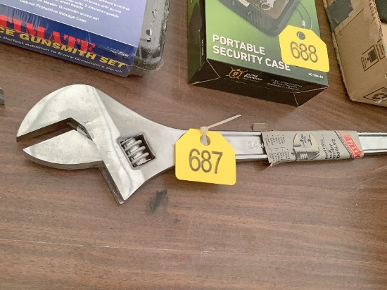 Task 24" Adjustable Wrench