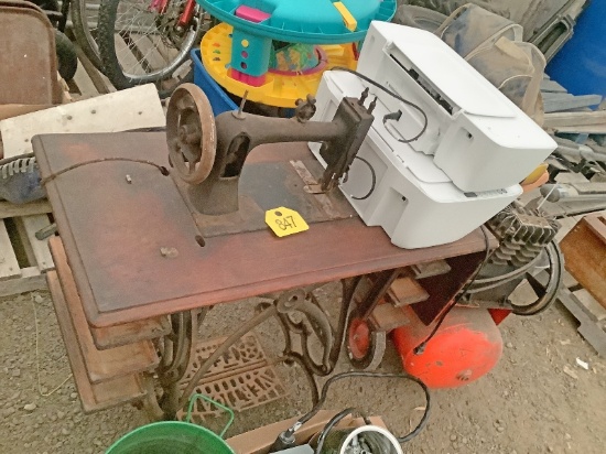Sewing Machines & 2 Hp Deskjet Printers