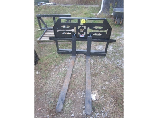 New Walco Skid Steer Q/A Pallet Fork