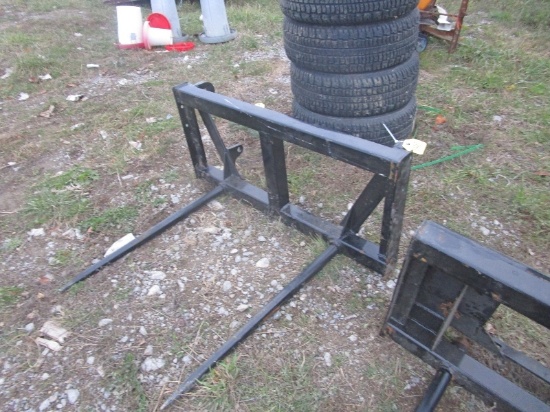New Walco Alo Q/A Round Bale Fork