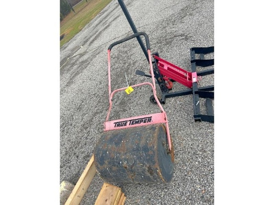 True Temper Lawn Roller